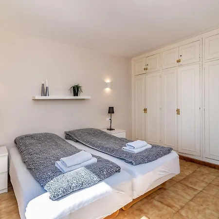 Rocas Del Mar Holiday home *